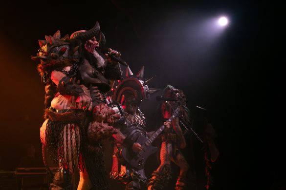 GWAR 102025-6
