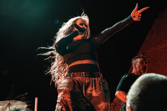 Butcher Babies 31726-10