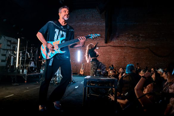 Butcher Babies 31726-14