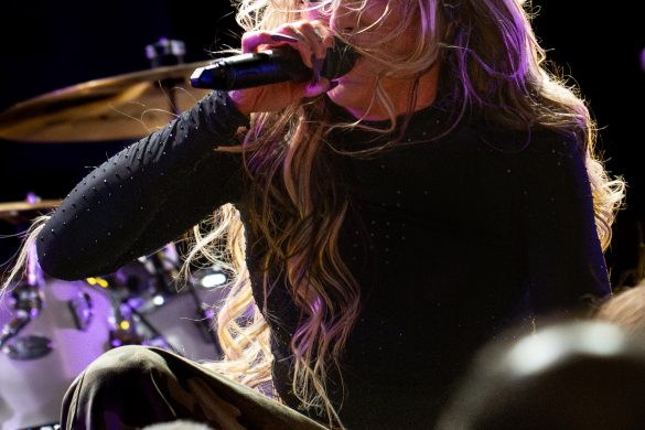 Butcher Babies 31726-23