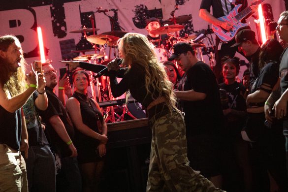 Butcher Babies 31726-28